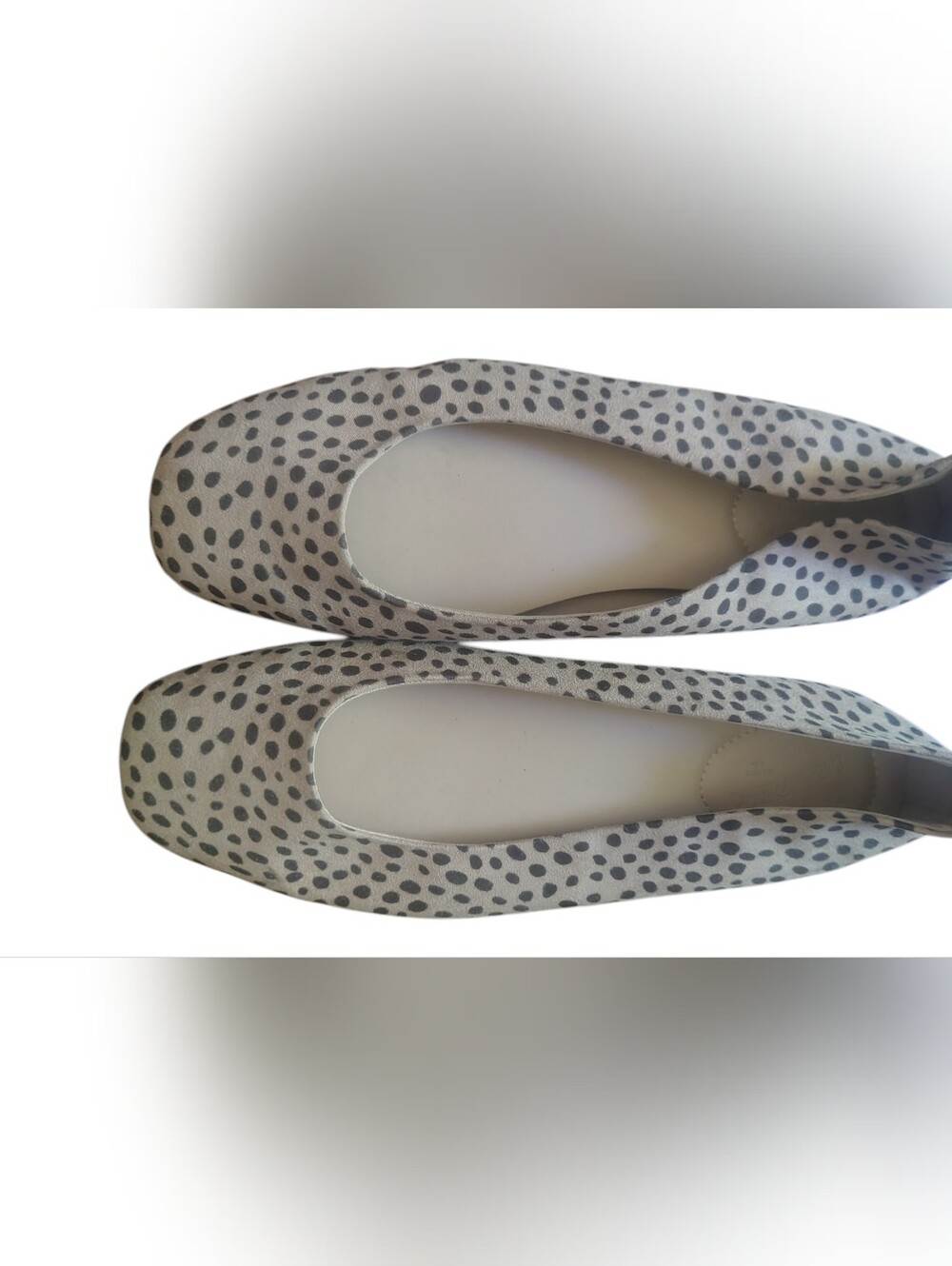 Women's Grey Polka Dot Ballet Flats 6.5